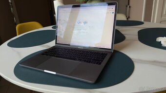 MacBook Pro 13 rok 2017 - 3