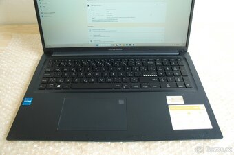 Asus Vivobook 17 x1704v - používaný, plně funkční - 3