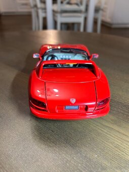Dodge viper 1:18 Burago - 3