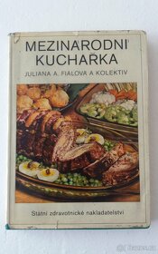 RETRO Kuchařky - 3