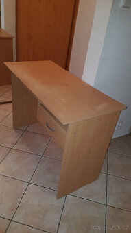 Malý psací / dětský stůl - 3