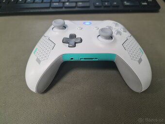 Xbox One Wireless Controller Sport White - 3