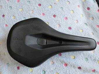 Sedlo Fizik Terra Aidon X5 - 3