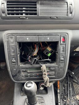 Volkswagen Sharan 1.9tdi 85kw, 4x4 2010 - 3