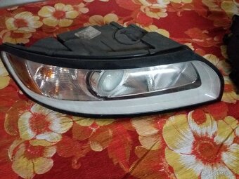 Predni lampy volvo V50 - 3