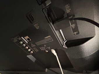 Televize Panasonic TX-55FX603E + TV komodu (jako set) - 3