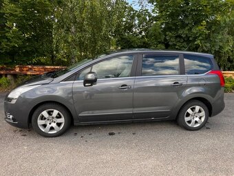 Peugeot 5008 1.6 HDi, r. 2012, 5 míst, super výbava, TOP sta - 3