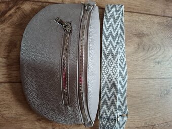 Crossbody kabelka - 3