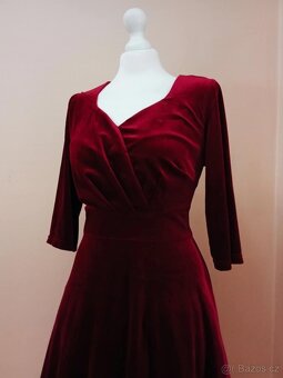 Sametové retro vintage rudé šaty - 3