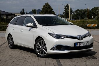 Toyota Auris 1.6 D-4D S&S Executive (2015). - 3