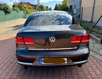 Volkswagen Passat 3.6 V6 4-Motion HighLine - 3