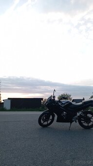 Cbr 125 (2009) se vstřikováním - 3
