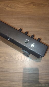 Alesis V25 MIDI klávesy - 3