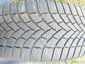 Prodám Sadu pneu 215/60/17 Semperit Zimni - 3