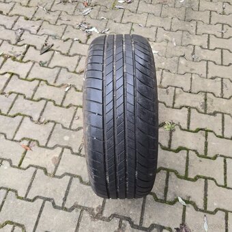 Bridgestone 215/50/18 - 3