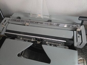 Elektrický psací stroj Jatraň - 3
