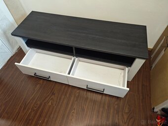 TV stolek 130cm - 3