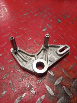 ČZ 125/519 Držák třmenu - 3