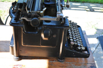 Psací stroj Remington - 3