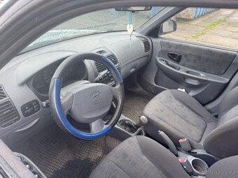 HYUNDAI ACCENT na náhradní díly ND - 3