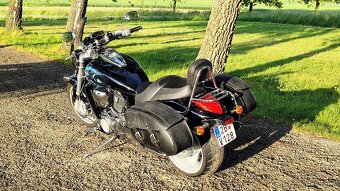 Suzuki Intruder M1800R - 3