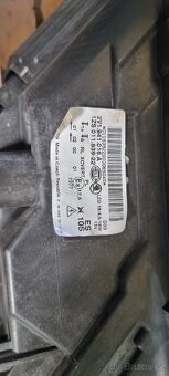 Škoda superb 3 xenon pravý - 3