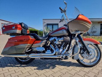 Harley davidson road glide - 3
