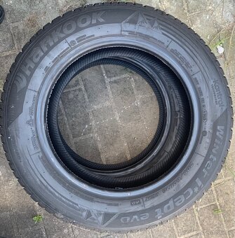 2x Pneu Hankook 205/60/R16, zimní - 3