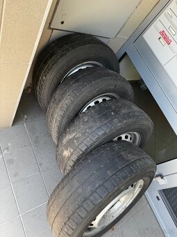 Plechové disky kola 225/65 R16c - 3