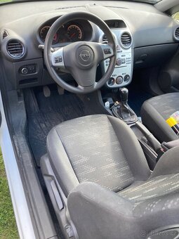 Prodám Opel Corsa D 1.2i 16V - 3