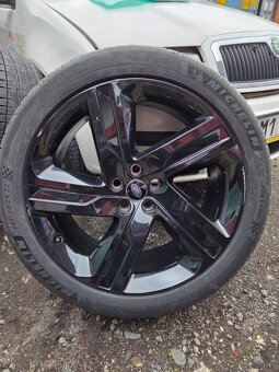Originální disky 22" Land Rover Discovery+ pneu - 3