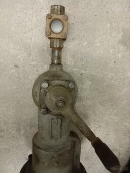 Výdejní stojan benzín Jawa Tatra praga cz škoda aero - 3