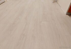 Vinylová podlaha, bílé dřevo, 5,7 m2 - 349 Kč / m2 - 3