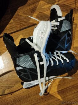 Brusle lední vel.38 zánovní - 3