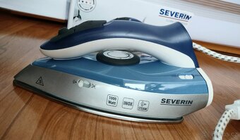Cestovní napařovací žehlička Severín - 3