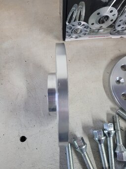 Rozšiřovácí podložky SR 5x112 / 12mm - 3