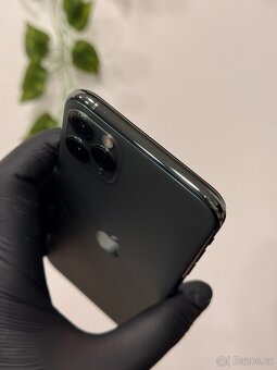 iPhone 11 Pro Max 64GB - nefunkční Face ID - 3
