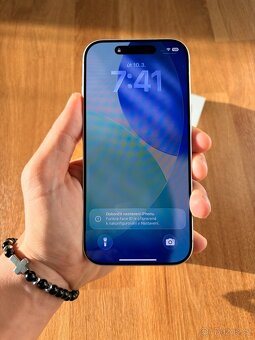 Apple iPhone 17 Pro 256GB stříbrný - 3