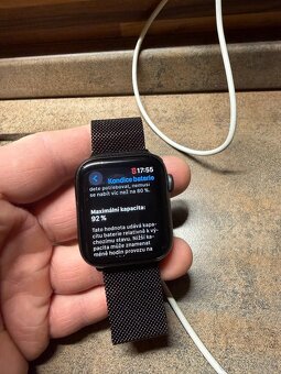 Apple Watch SE 44mm - 3