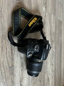 Nikon D5000 + Objektiv Nikon 18-55/3,5-5,6 G AF-S DC VR - 3