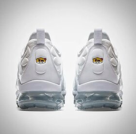 NIKE Air VaporMax PLUS 2019 "White platinum" - 3