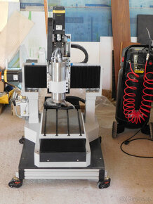 CNC frézka 3D na obrábění kovů, ocel, železo - 3