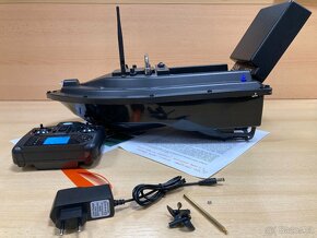 NOVÁ Zavážecí loďka na ryby s GPS + ZDARMA černý OBAL - 3