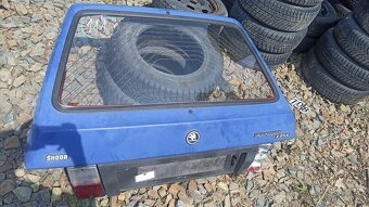 Skoda Favorit zadní 5-té dveře ve slušném stavu(K27) - 3