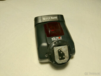 JY 610N II speedlight - 3