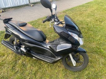 Rent a scooter - Honda PCX - 3