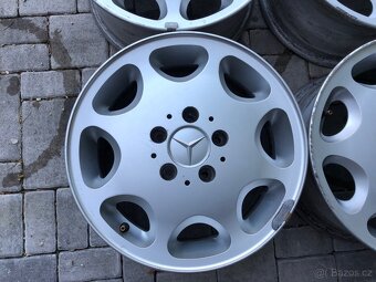 Mercedes půlměsíce, 8 loch, r15 - 3