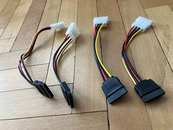 Propojovací kabely k PC zdroji pro napájení, redukci/rozšíře - 3