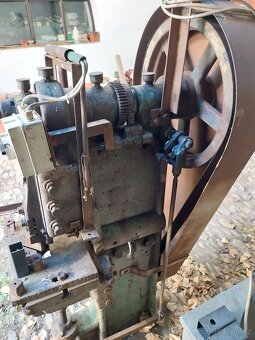 Výstředníkový lis - 3