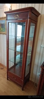 Prosklená vitrína - 3